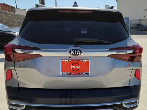 Used 2021 Kia Seltos S AWD/4WD image 8