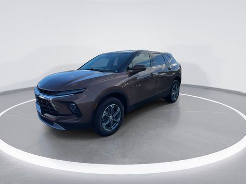 Used 2023 Chevrolet Blazer LT image 4