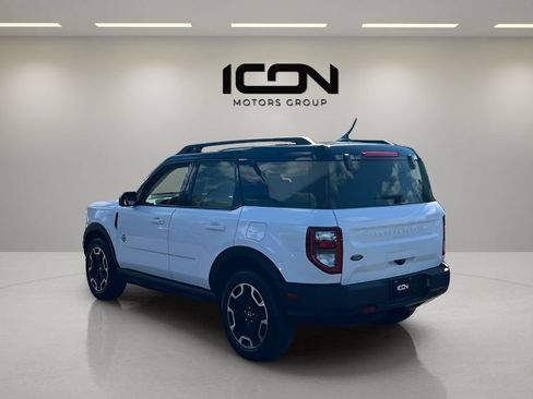 Used 2023 Ford Bronco Sport Outer Banks w/ Tech Package AWD/4WD image 3