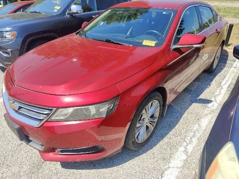 Used 2014 Chevrolet Impala LT w/ Convenience Package FWD image 3