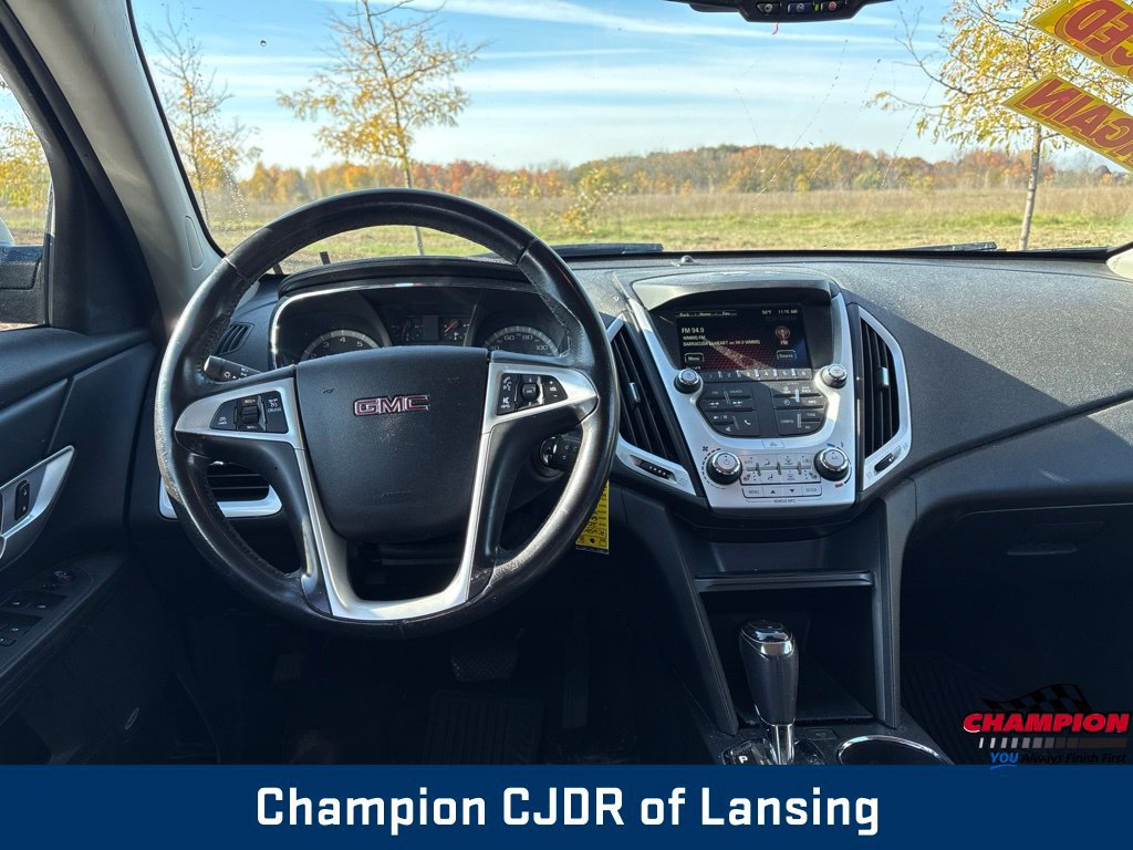 Used 2017 GMC Terrain SLE w/ Nightfall Package FWD image 2