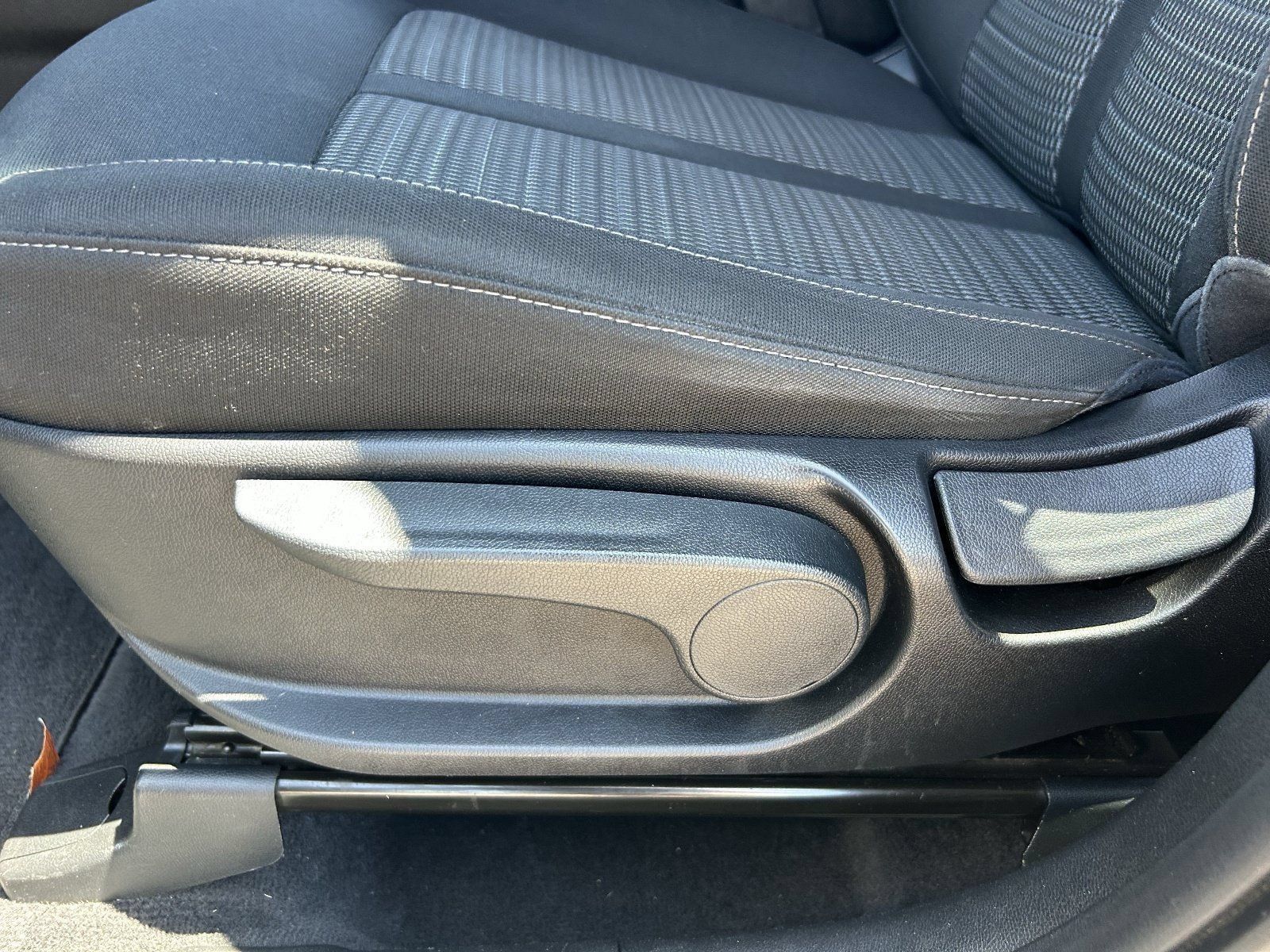 Used 2021 Kia Sorento LX AWD/4WD image 27