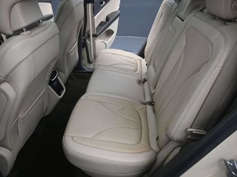 Used 2018 Lincoln MKX Reserve w/ Lincoln MKX Climate Package AWD/4WD image 24