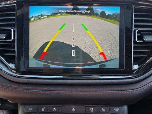 Used 2026 Dodge Durango GT w/ Tow 'N Go Package AWD/4WD image 21