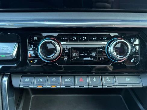 Used 2024 GMC Sierra 1500 Denali Ultimate image 37