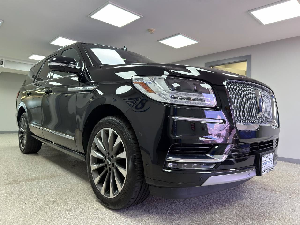 Used 2020 Lincoln Navigator Reserve w/ Luxury Package AWD/4WD image 4
