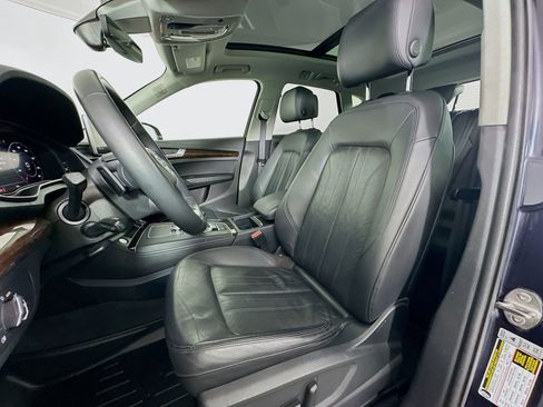 Used 2019 Audi Q5 3.2 Premium w/ Premium Plus Package AWD/4WD image 22
