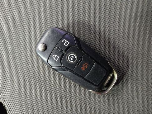 Used 2016 Ford F150 XLT w/ Equipment Group 302A Luxury image 32