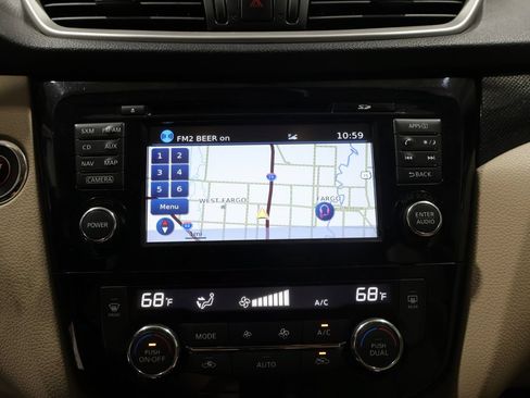 Used 2016 Nissan Rogue SL AWD/4WD image 25