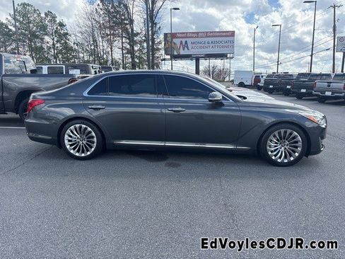 Used 2019 Genesis G90 5.0 Ultimate image 11