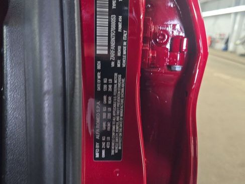 Used 2024 Alfa Romeo Giulia Veloce image 15