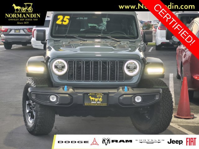 Certified 2025 Jeep Wrangler Unlimited Rubicon 4xe w/ Convenience Group AWD/4WD image 2