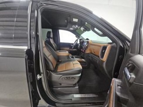 Used 2021 Chevrolet Silverado 1500 High Country AWD/4WD image 15