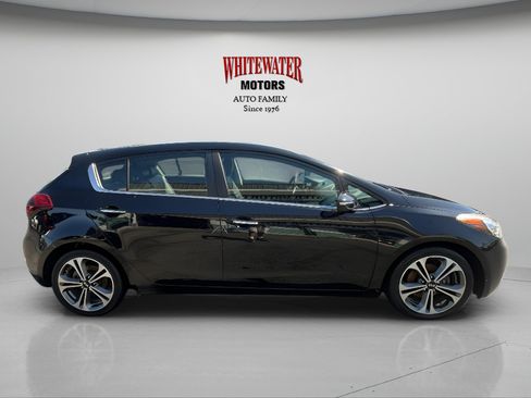 Used 2016 Kia Forte EX w/ EX Premium Technology Package FWD image 6