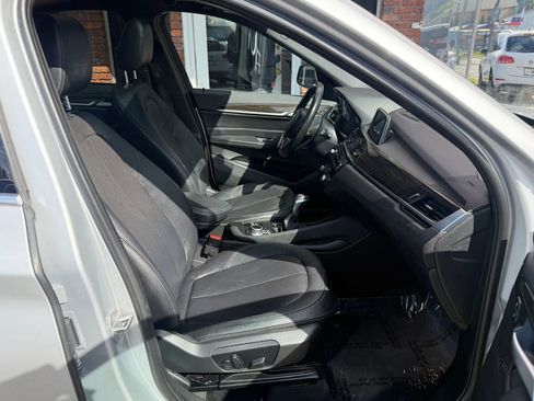 Used 2017 BMW X1 xDrive28i AWD/4WD image 11