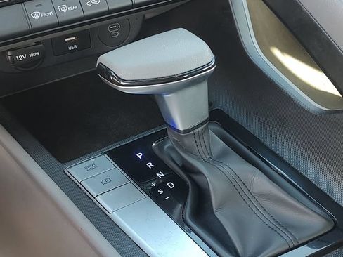 Used 2024 Hyundai Elantra SEL FWD image 19