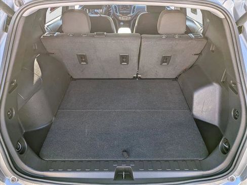 Used 2024 Chevrolet Equinox LT image 6