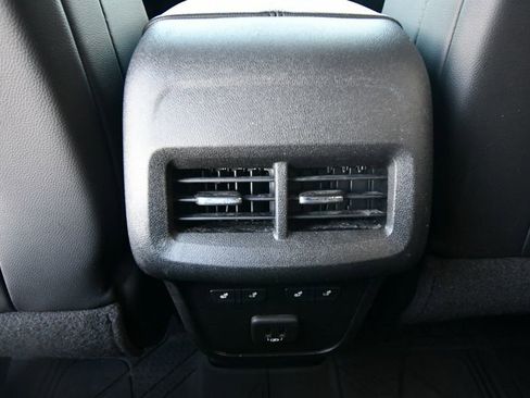 Used 2020 Chevrolet Equinox Premier AWD/4WD image 18