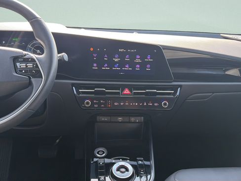 Used 2024 Kia Niro Wind FWD image 11