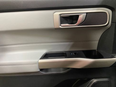 Used 2023 Ford Explorer XLT w/ Equipment Group 202A image 18