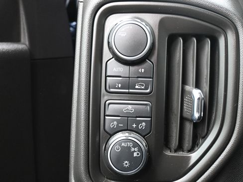 Used 2023 Chevrolet Silverado 1500 Custom image 21
