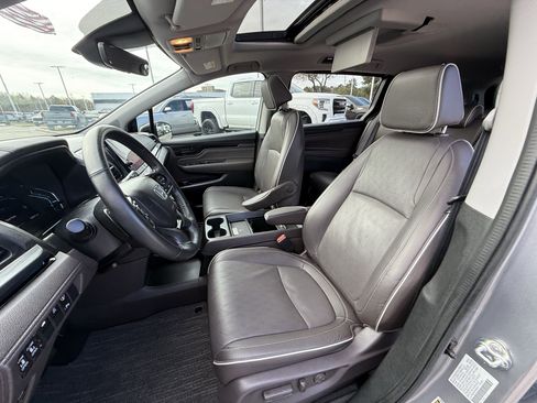 Used 2023 Honda Odyssey Elite image 28