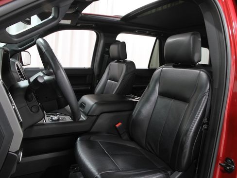 Certified 2020 Ford Expedition XLT w/ Equipment Group 202A image 6