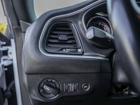 Used 2019 Dodge Challenger R/T Scat Pack RWD image 22