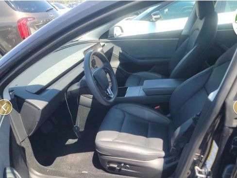 Used 2024 Tesla Model 3 Standard Range RWD image 4