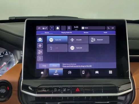 Used 2022 Jeep Compass Limited image 23