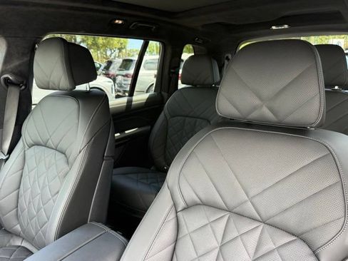 Certified 2024 BMW X7 xDrive40i w/ M Sport Package AWD/4WD image 21