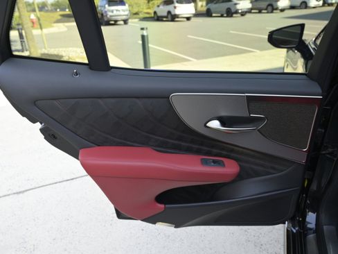 Used 2024 Lexus LS 500 F Sport image 36