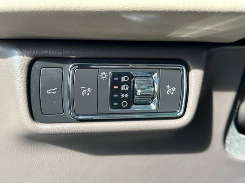 Used 2022 Lincoln Aviator Reserve w/ Equipment Group 201A image 25