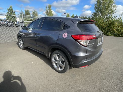Used 2022 Honda HR-V LX image 2