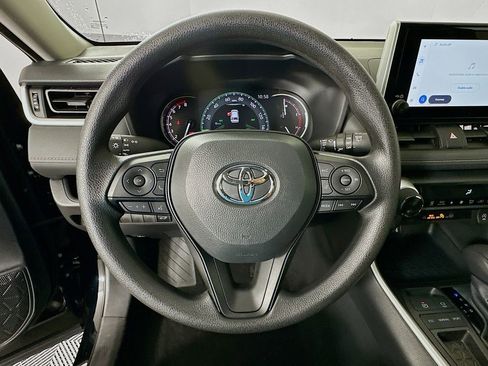 Used 2025 Toyota RAV4 XLE w/ Convenience Package image 11