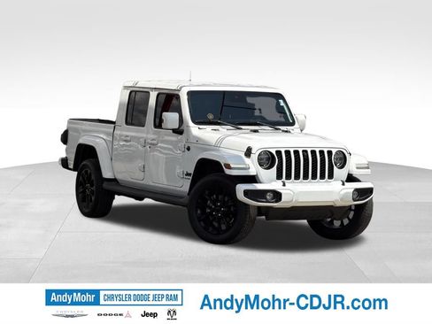 Used 2021 Jeep Gladiator Overland AWD/4WD image 1