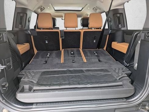 Used 2024 Land Rover Defender 130 S image 6