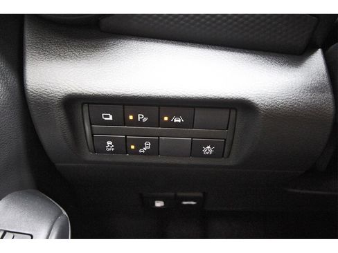 Used 2025 Nissan Kicks Play S image 18