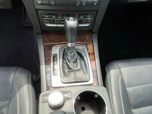 Used 2012 Mercedes-Benz E 350 Cabriolet w/ Premium 1 Launch Pkg image 18