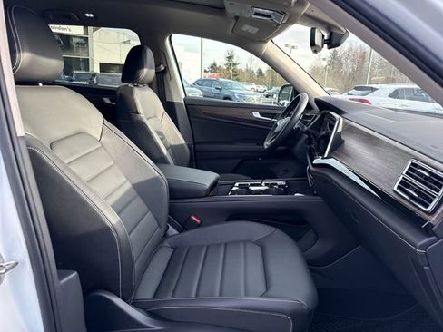 New 2026 Volkswagen Atlas SEL image 9