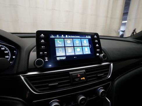 Used 2019 Honda Accord Sport image 6