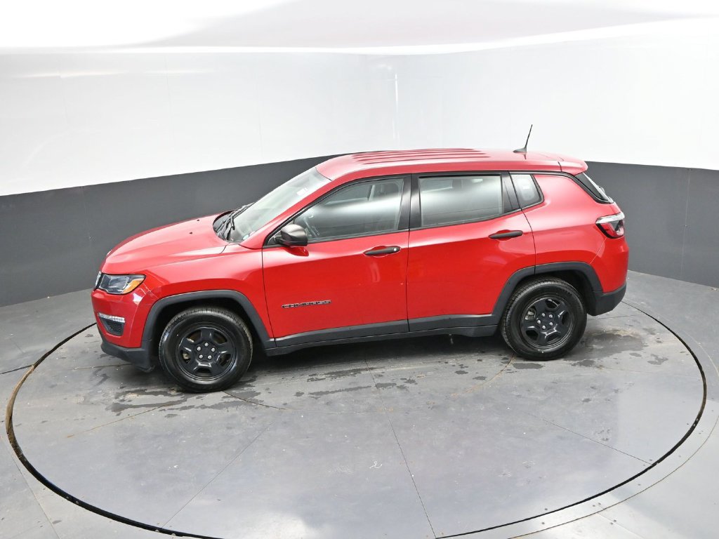 Used 2021 Jeep Compass Sport w/ Cold Weather Group FWD image 30
