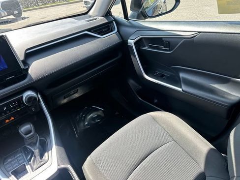 Used 2024 Toyota RAV4 LE image 22