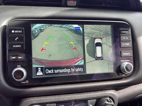 Used 2024 Nissan Kicks SR w/ SR Premium Package image 10