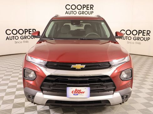Used 2023 Chevrolet TrailBlazer LT w/ Convenience Package AWD/4WD image 9