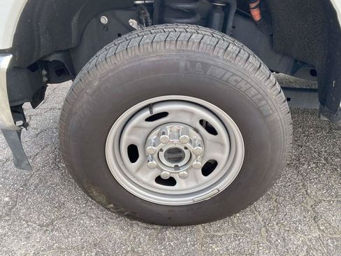 Certified 2025 Ford F250 XL AWD/4WD image 4