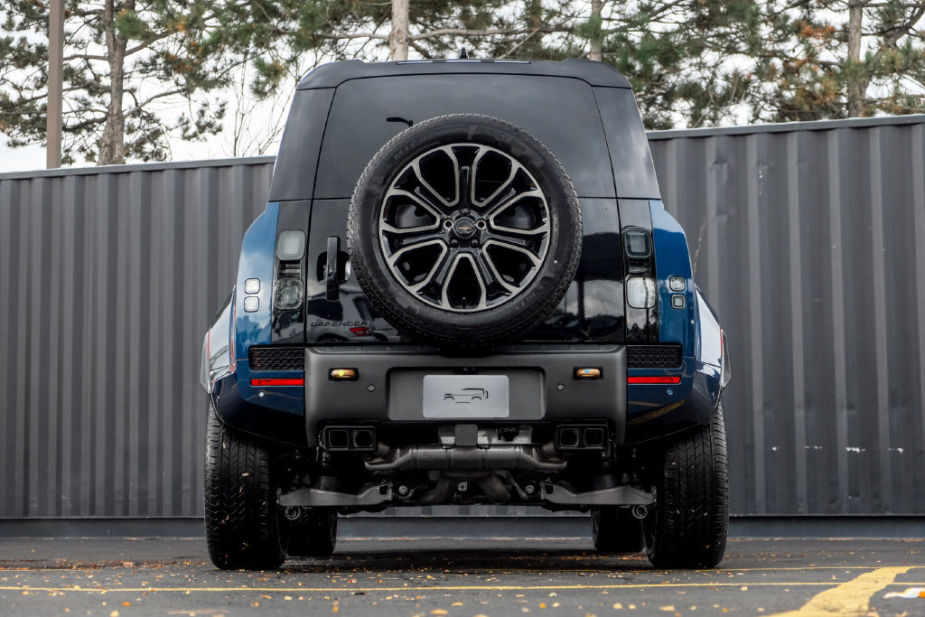 New 2026 Land Rover Defender 110 OCTA AWD/4WD image 7