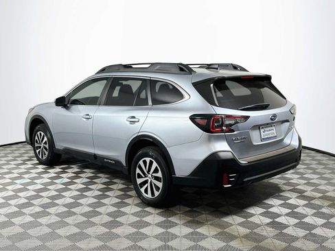 Used 2022 Subaru Outback Premium AWD/4WD image 5