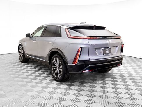 New 2026 Cadillac Lyriq Luxury image 3