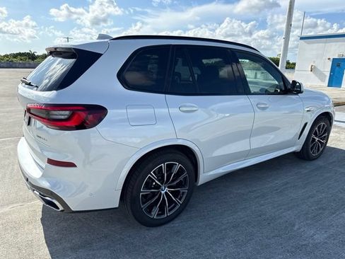 Used 2022 BMW X5 xDrive45e w/ M Sport Package AWD/4WD image 13